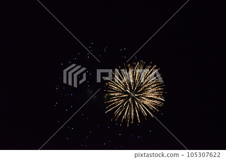 Fireworks display fireworks display Fireworks display fireworks display 105307622