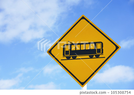道路標誌（警告標誌）“有一個鐵路道口” 105308754
