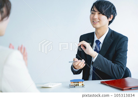 Business men business negotiations real estate 105313834