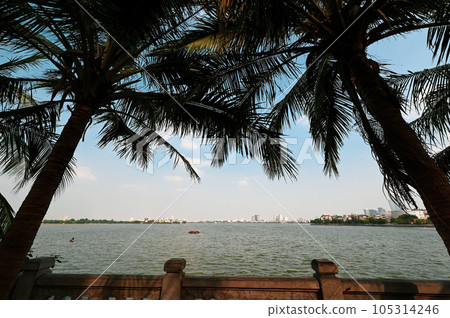 Tay Lake - West Lake (Vietnamese: Hồ Tây) 105314246