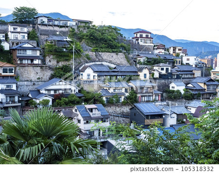 house on steep slope house on steep slope 105318332