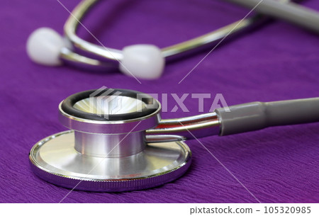 Stethoscope 105320985