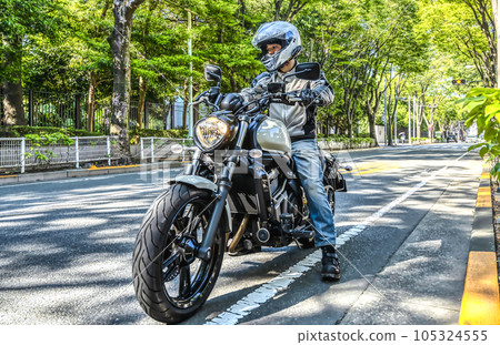 Tokyo Touring Shimomaruko's Tama-dori Street Tokyo Touring Shimomaruko's Tama-dori Street 105324555