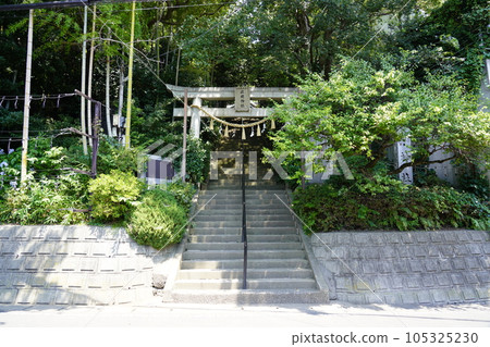 座間神社山王鳥居 105325230