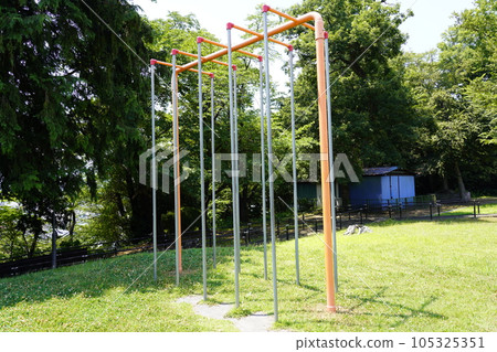 Playground equipment (climbing pole) in Zama Park 105325351