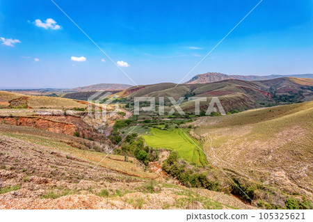 Devastated central Madagascar landscape - Mandoto, Province Vakinankaratra Devastated central Madagascar landscape - Mandoto, Province Vakinankaratra 105325621
