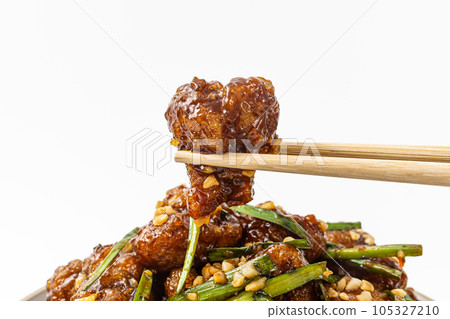 Chinese style Kkanpunggi on white background 105327210