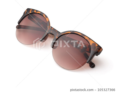 Folded spotted brown framed sunglasses 105327366