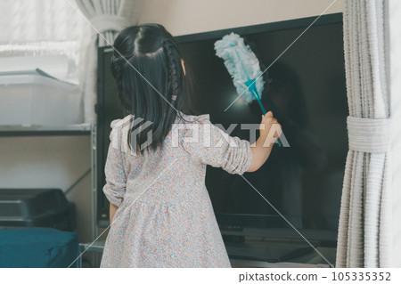 cleanup, younger, girl 105335352