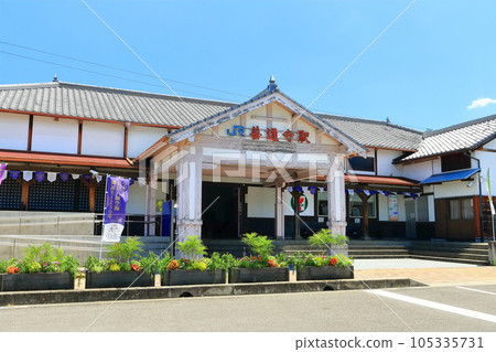 [Kagawa Prefecture] JR Zentsuji Station (Japan's oldest registered tangible cultural property), which is related to Kobo Daishi "Kukai" 105335731