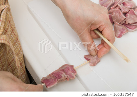【主婦串燒雞肉串豬舌】 【主婦串燒雞肉串豬舌】 105337547