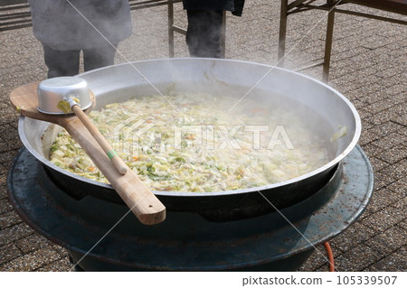 緊急大米餵養 105339507