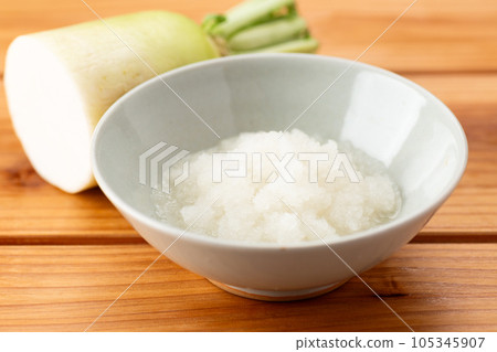 Daikon Oroshi 105345907