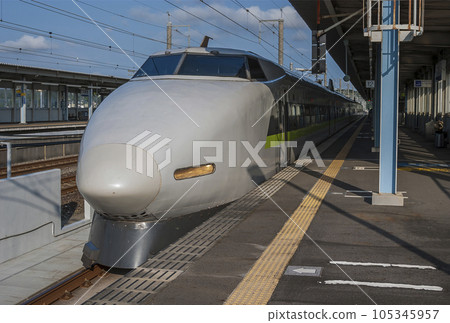 新幹線 100 系列 新山口慢車 JR West 新幹線 100 系列 新山口慢車 JR West 105345957