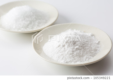 小蘇打(碳酸氫鈉)和檸檬酸 小蘇打(碳酸氫鈉)和檸檬酸 105349221