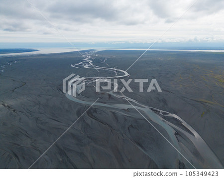 The curve of river lake. Nature landscape background, Iceland. Travel on holiday vacation. Glacial ice abstract pattern art texture background 105349423