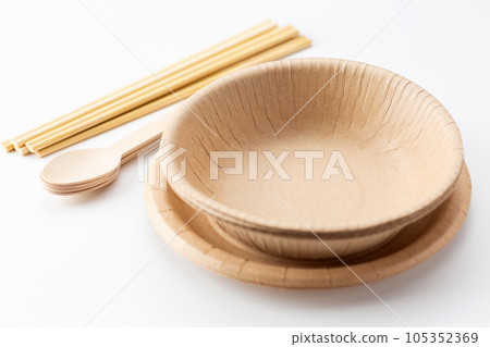 一次性餐具(一次性竹筷、木勺、紙盤) 一次性餐具(一次性竹筷、木勺、紙盤) 105352369