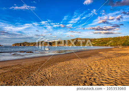 Idyllic sunset landscape. Del Coco beach, Costa Rica 105353060
