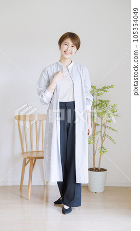 女式春裝時尚協調全身（豎向）。 105354049