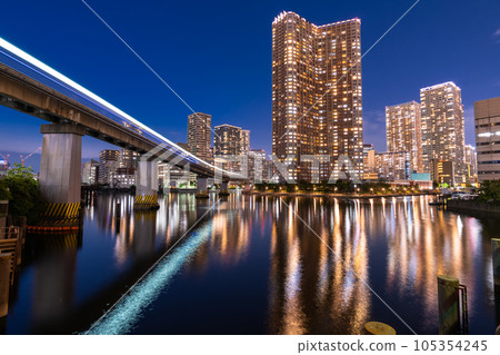 "Tokyo" Night view of tower apartment / Tokyo Shibaura Bay Area 105354245