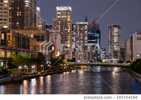"Tokyo" Night view of tower apartment / Tokyo Shibaura Bay Area 105354266