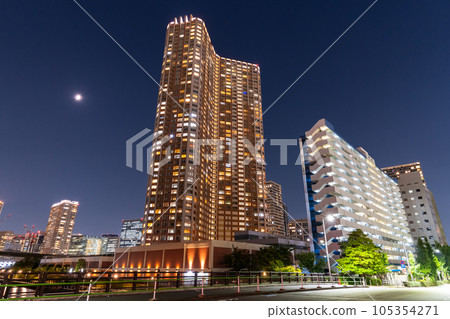"Tokyo" Night view of tower apartment / Tokyo Shibaura Bay Area 105354271
