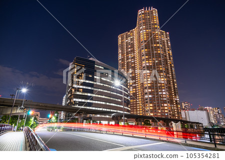 "Tokyo" Night view of tower apartment / Tokyo Shibaura Bay Area 105354281