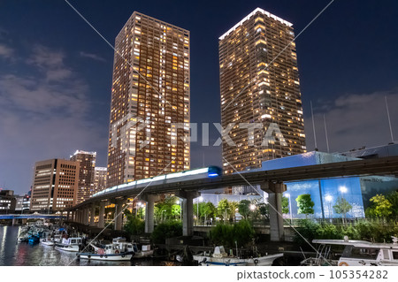 "Tokyo" Night view of tower apartment / Tokyo Shibaura Bay Area 105354282