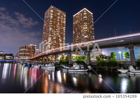 "Tokyo" Night view of tower apartment / Tokyo Shibaura Bay Area "Tokyo" Night view of tower apartment / Tokyo Shibaura Bay Area 105354289