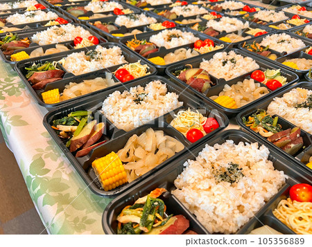 兒童食堂和社區食堂提供飯盒 兒童食堂和社區食堂提供飯盒 105356889