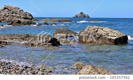 [Video included] Beach scenery and the coast of the Kii Peninsula 105357562