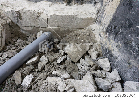 Concrete block chipping work 105359304