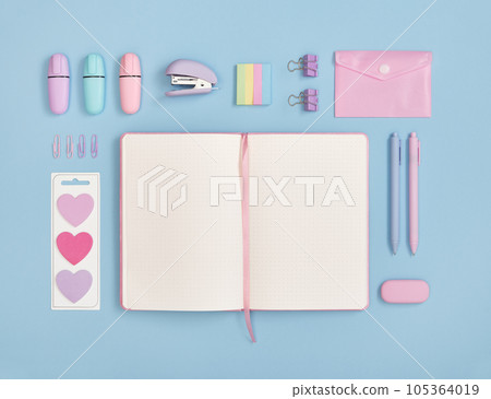 Empty notebook page for your text in frame of pastel color stationery 105364019
