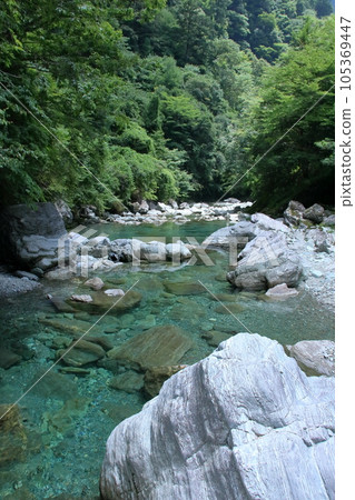 安井溪谷清河夏(高知縣仁淀川町) 安井溪谷清河夏(高知縣仁淀川町) 105369447