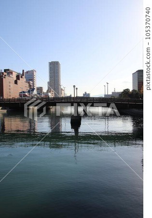 北九州市小倉北區紫川和常盤橋 105370740