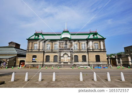 Former Nippon Yusen Otaru Branch seen from Canal Park 105372557