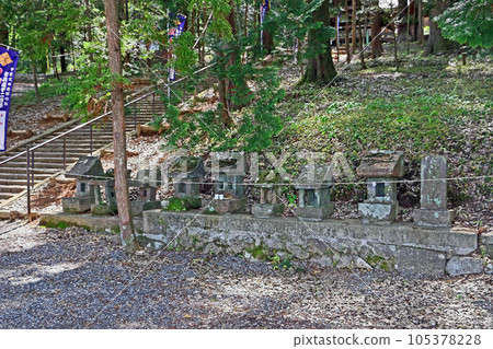 武田八幡神社（韭崎） 105378228