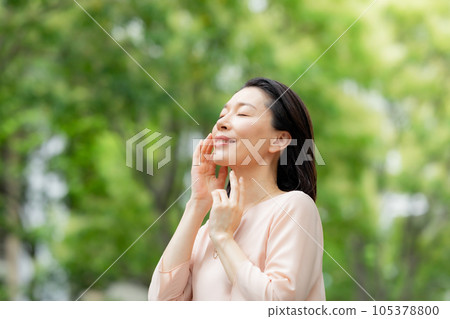 Woman outdoor Woman outdoor 105378800