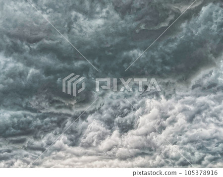烏云密布的天空 烏云密布的天空 105378916