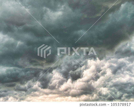 烏云密布的天空 烏云密布的天空 105378917