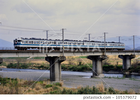 2002 Four 113 series local trains running on the Kisei Main Line 105379072