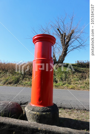 Ibaraki Tsuchiura Scenery with a round mailbox (in front of Shibanuma soy sauce) 105384187