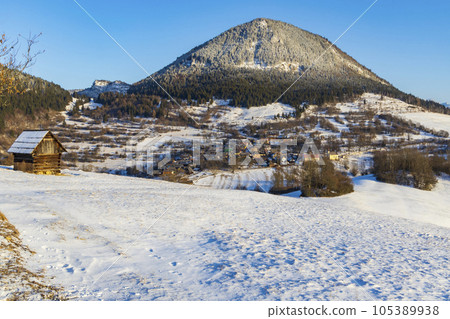Sidirovo hill with Vlkolinec village UNESCO site, Velka Fatra mountains, Slovakia Sidirovo hill with Vlkolinec village UNESCO site, Velka Fatra mountains, Slovakia 105389938