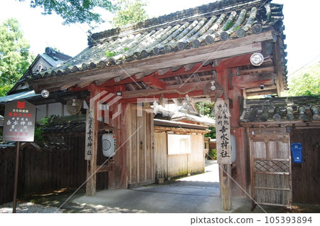 吉水神社風景 105393894
