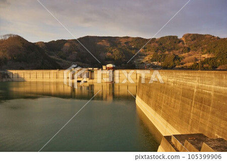 下久保水庫頂部和神無湖 105399906