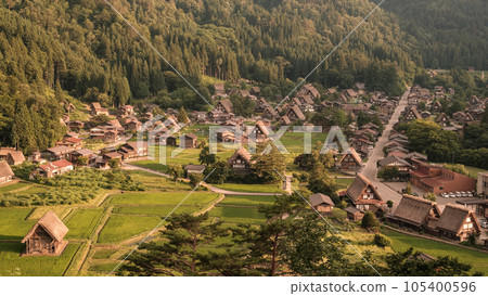 夏日的白川鄉(夜景) 夏日的白川鄉(夜景) 105400596