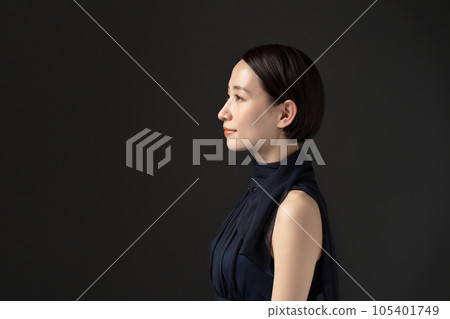 Beauty middle black background sideways Beauty middle black background sideways 105401749
