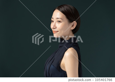 Beauty middle black background sideways Beauty middle black background sideways 105401766