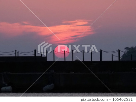 Sunset over the Sea of Japan 105402551