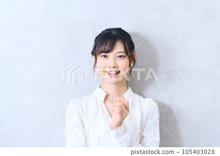 A young woman in plain clothes A young woman in plain clothes 105403028